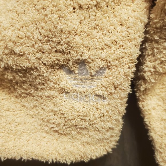 adidas Originals fuzzy knit Off The Shouler Crop Top Medium Teddy - Picture 8 of 8